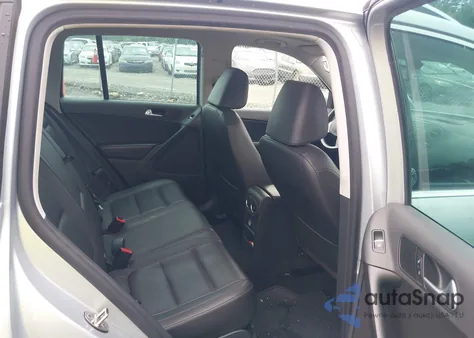 2017 Volkswagen Tiguan 2.0T Wolfsburg Edition z USA, uszkodzony, nr VIN WVGSV7AX4HK011237